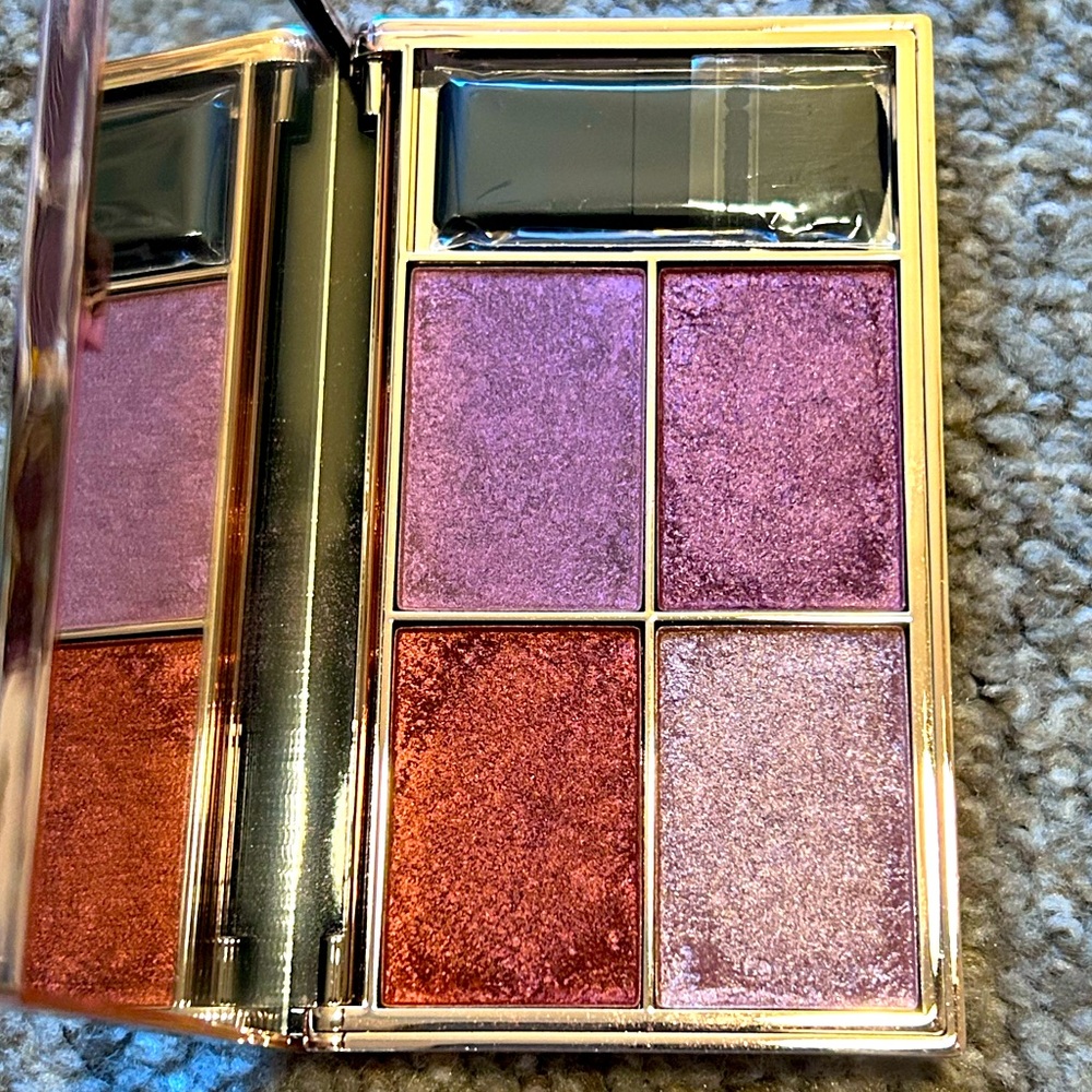 Sleek Makeup Love Shook Highlighter Palette